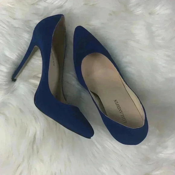 🔴SALE Gorgeous Blue Heels - Picture 4 of 7